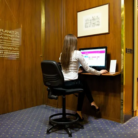 Mercure Centro Astoria 4*