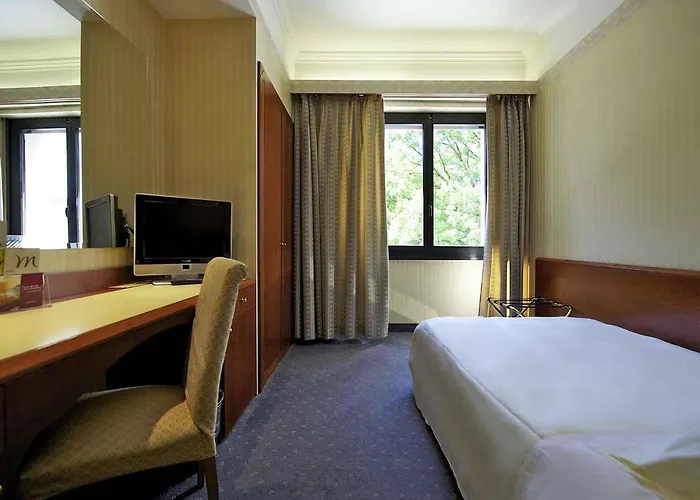 Отель Mercure Centro Astoria 4*