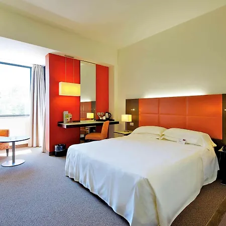 Hotel Mercure Centro Astoria 4*