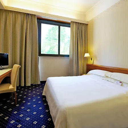 Hotel Mercure Centro Astoria 4*