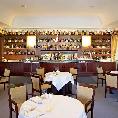 Mercure Centro Astoria Hotel 4*