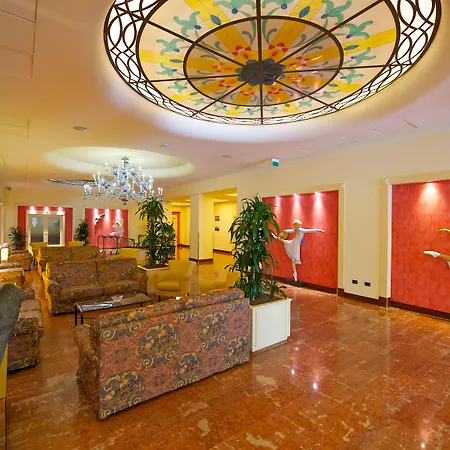 Mercure Centro Astoria 4*