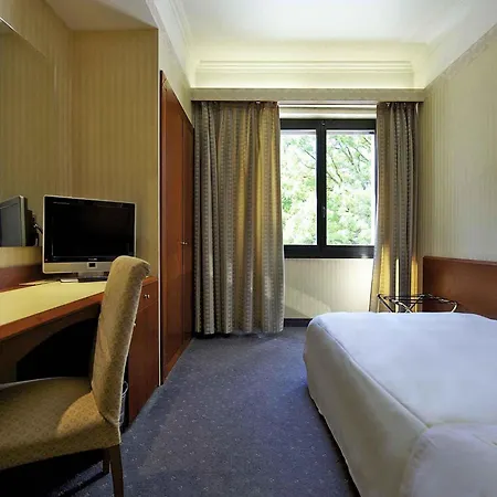 Hotel Mercure Centro Astoria 4*