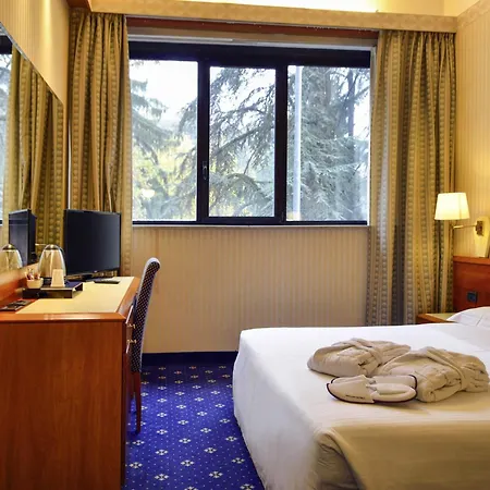 Mercure Centro Astoria 4*