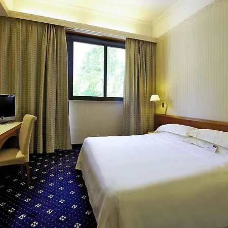 Mercure Centro Astoria Отель