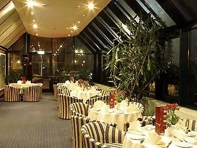 Mercure Centro Astoria Отель Реджонель-Эмилия