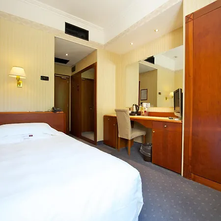 Mercure Centro Astoria