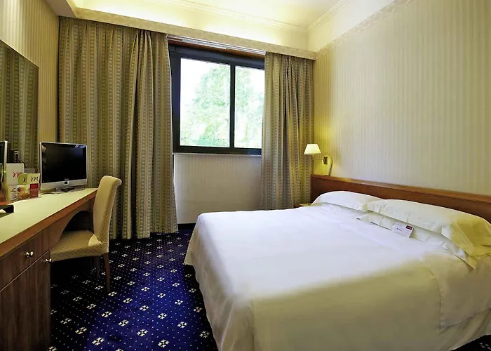 Mercure Centro Astoria 4*